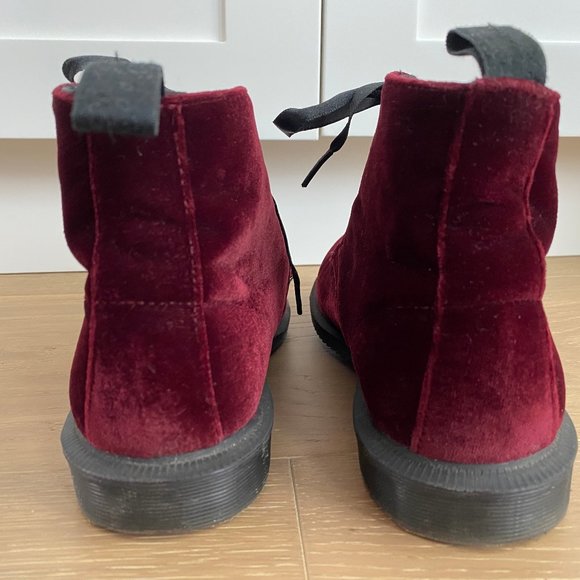 DR. MARTENS LANA Dark Red Velvet 5-Eye Ankle Boots Women's US 7L EU 38 UK 5 - Picture 2 of 7